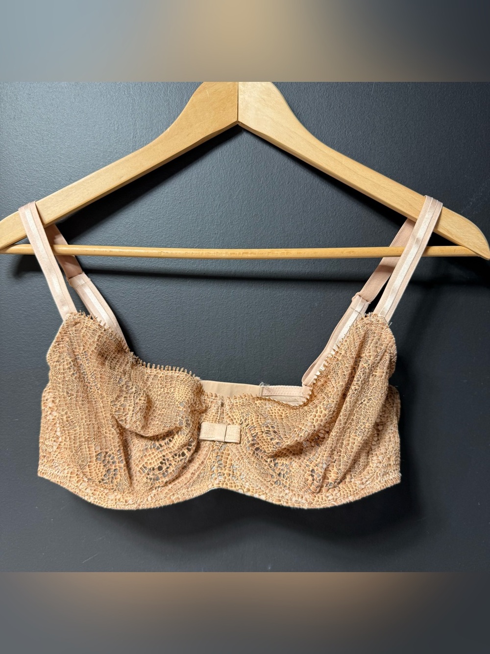 Chantelle Day to Night Lace Unlined Demi Bra